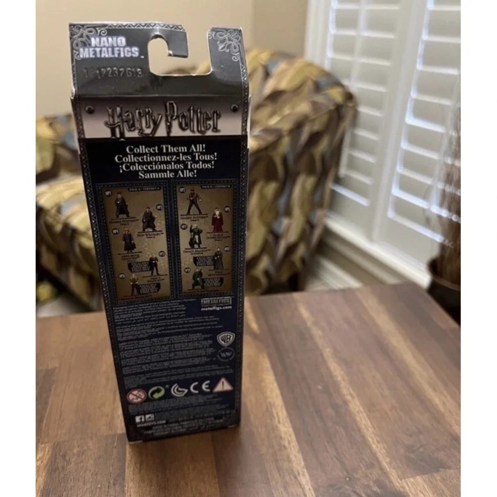 HARRY POTTER NANO METAL FIGURES box set‎